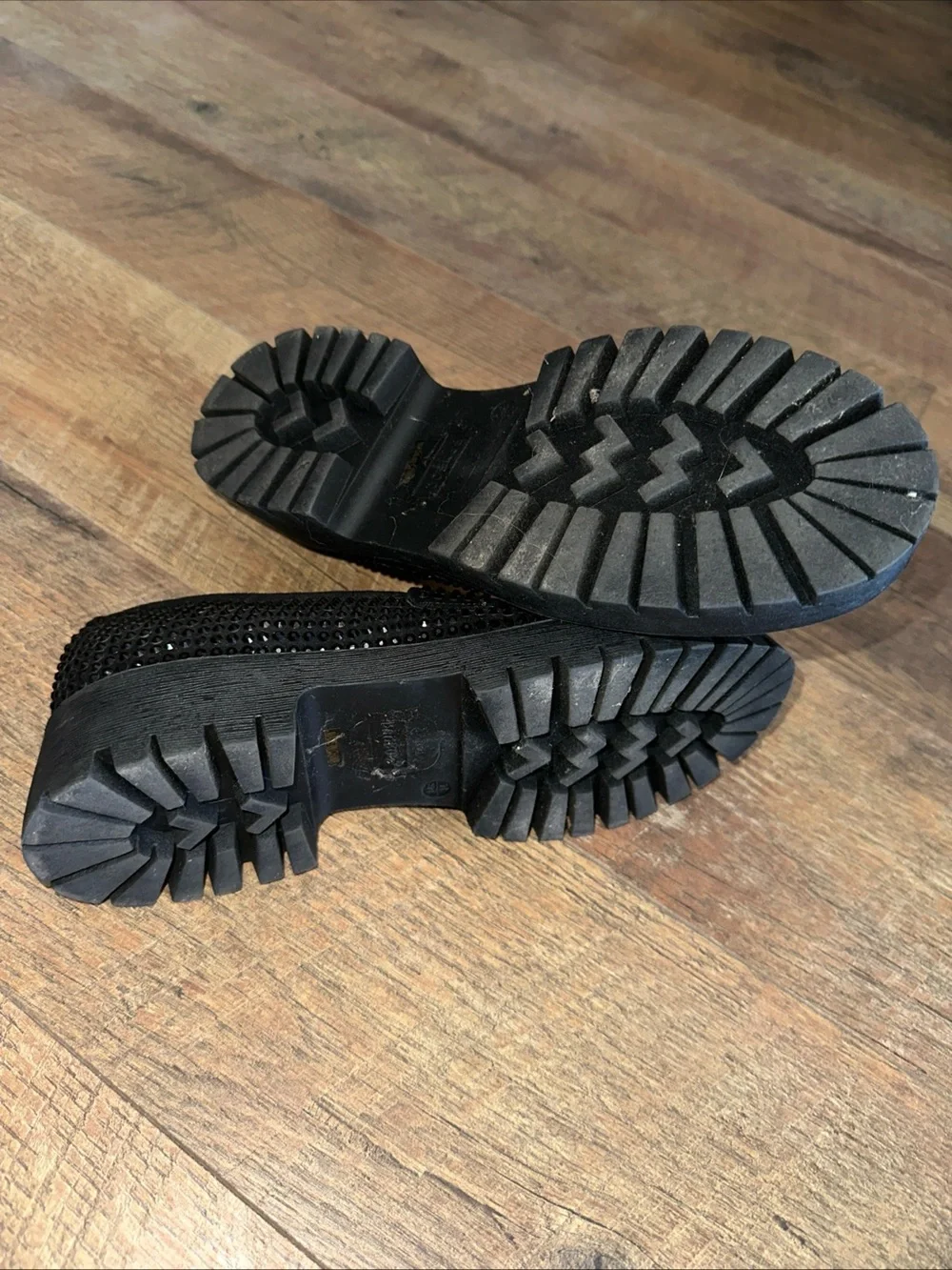 Bamboo Black Rhinestone Embellished Slip-On shoes